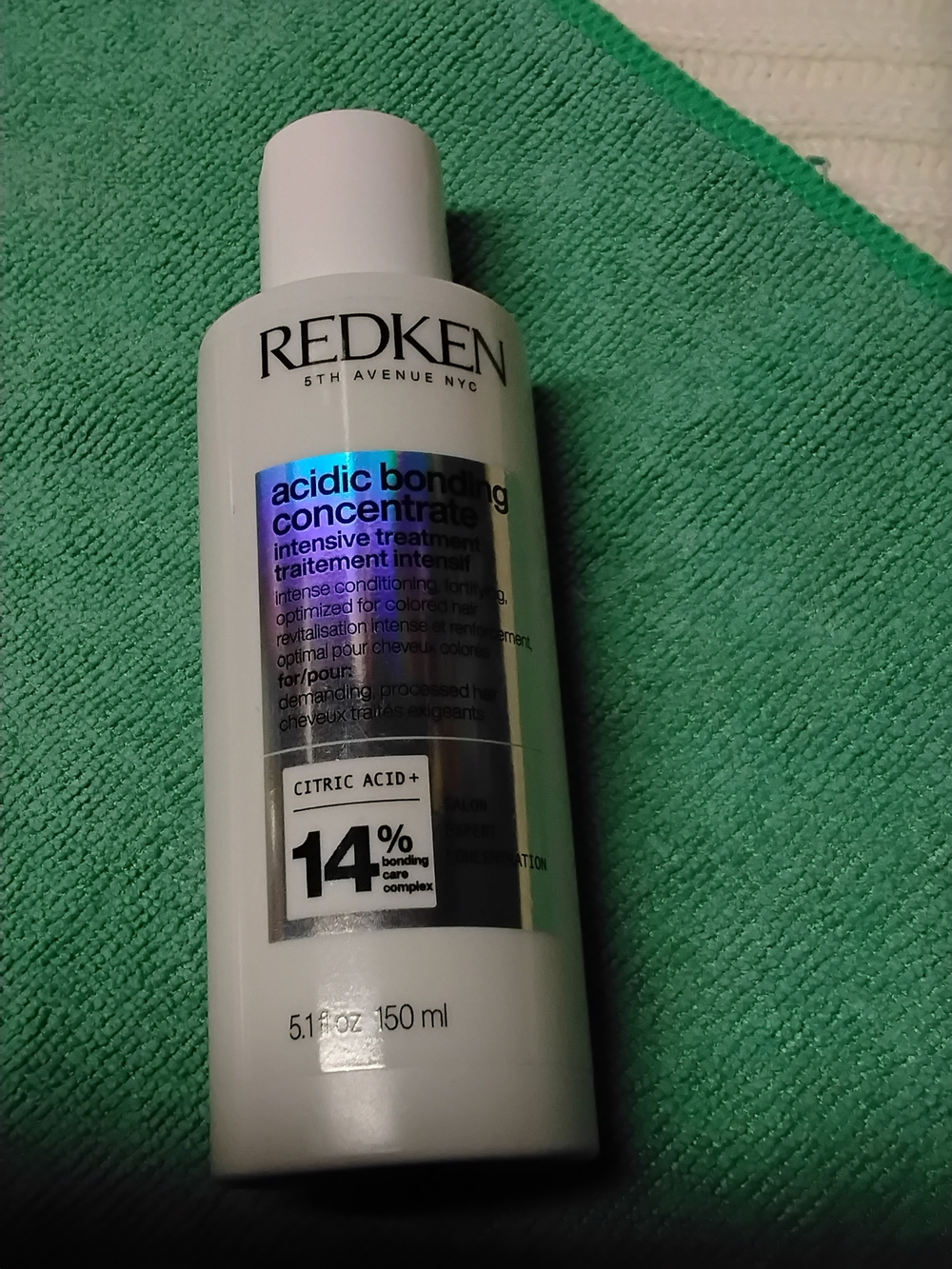 Redken Acidic Bonding Concentrate Intensive Treatment - White